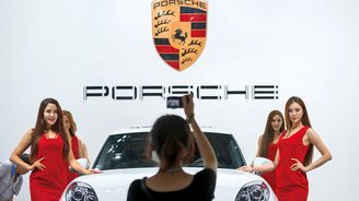 Takhle vypadají prémie, v Porsche dostane každý zaměstnanec 246 tisíc korun