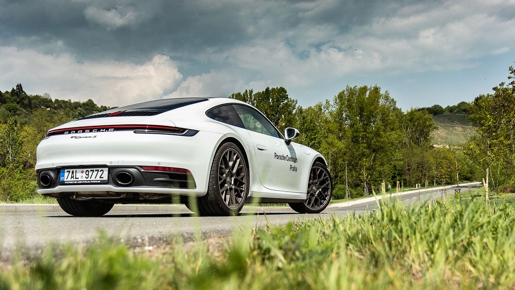 Porsche 911 Carrera S 