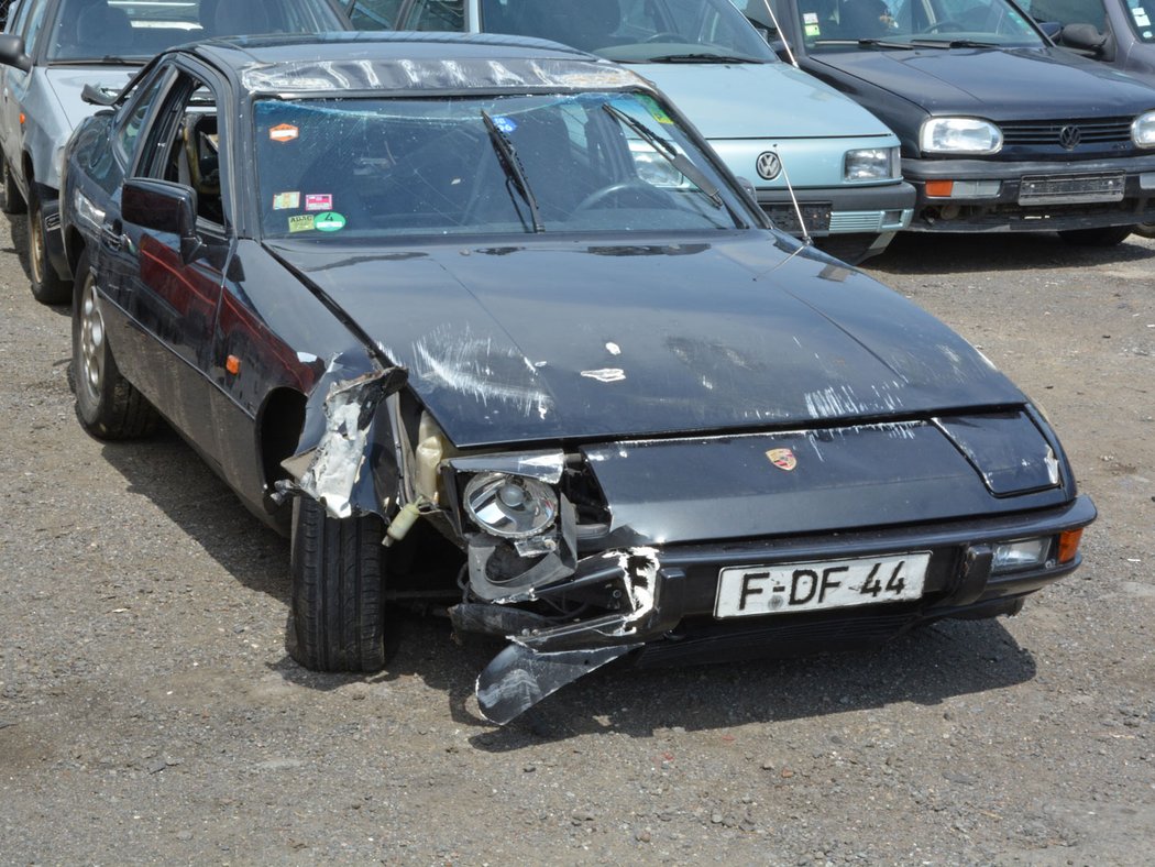 Porsche 924S