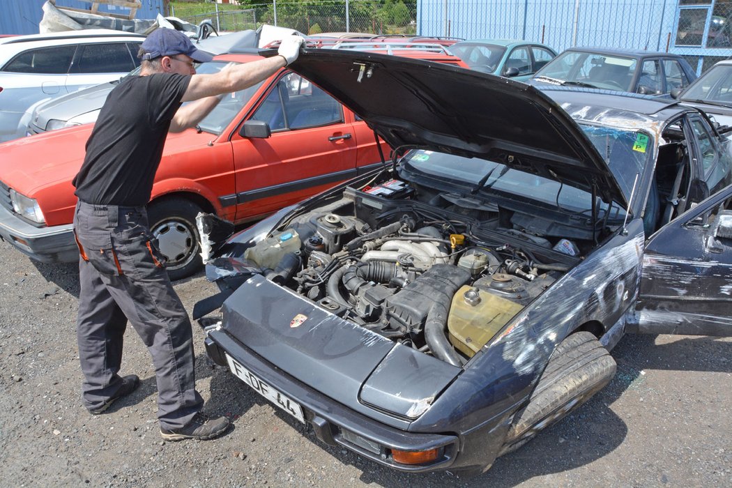 Porsche 924S