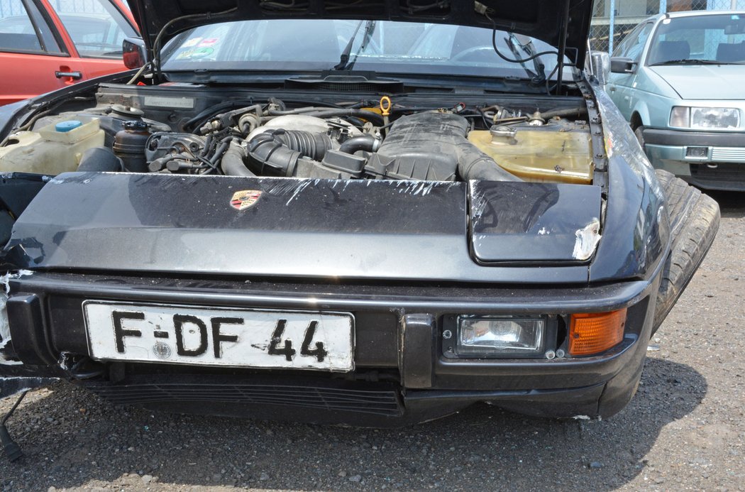 Porsche 924S