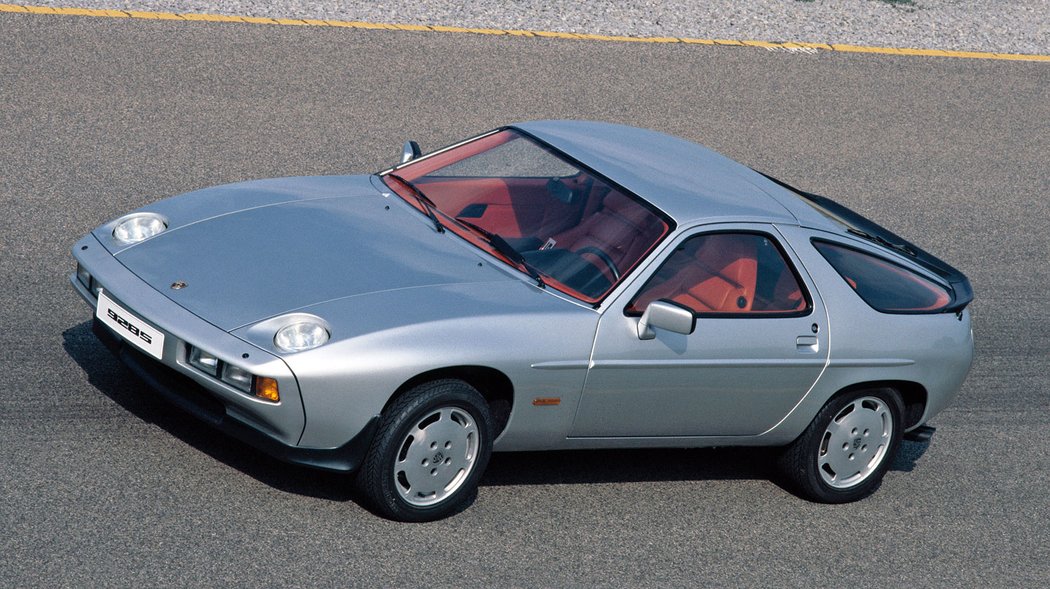 Porsche 928