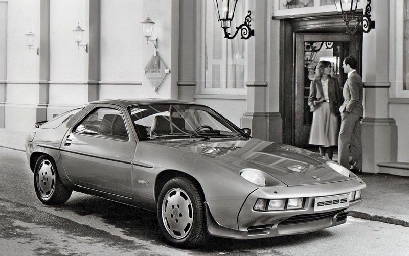 Porsche 928