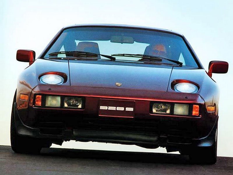 Porsche 928