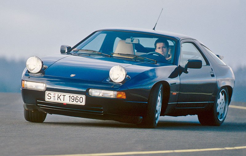 Porsche 928