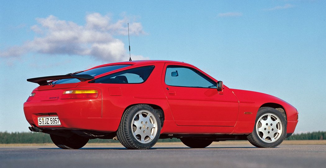 Porsche 928