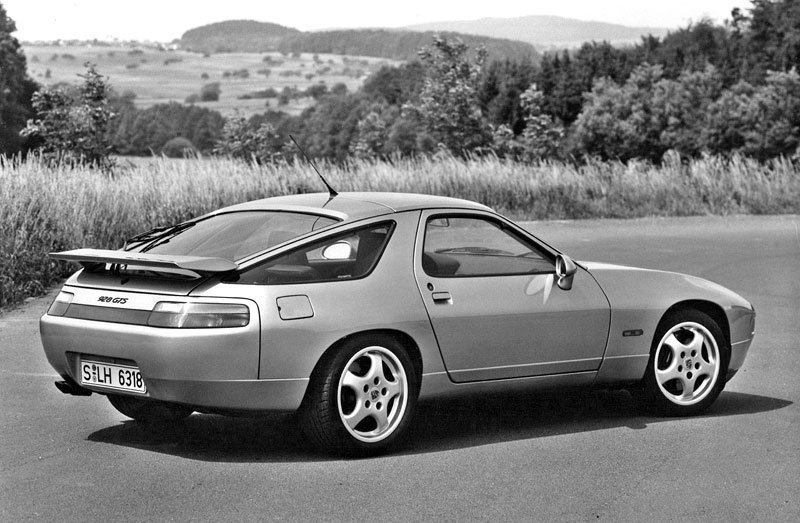 Porsche 928