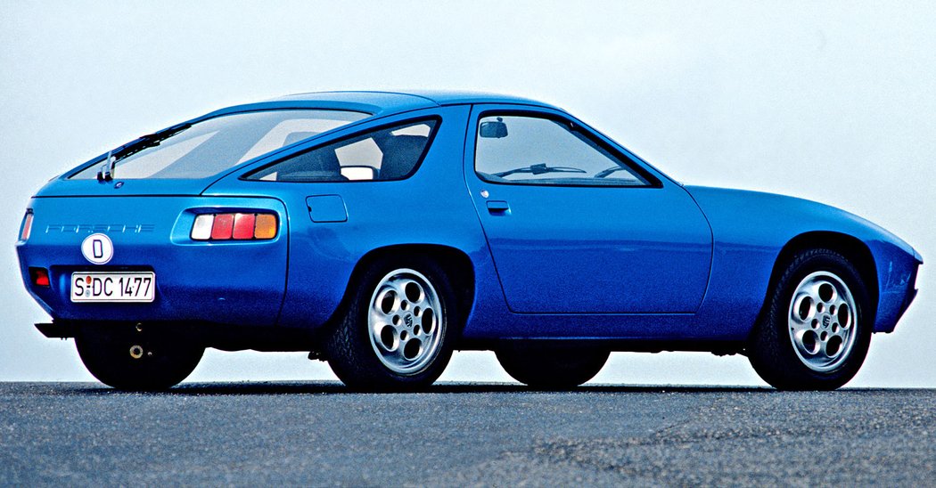 Porsche 928