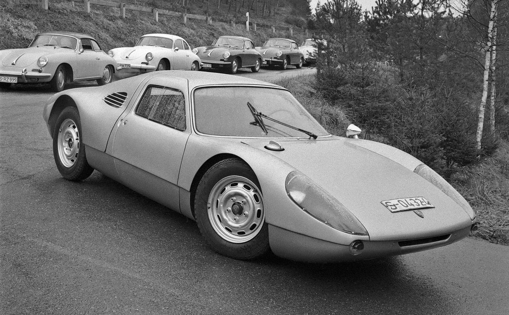 Porsche 904