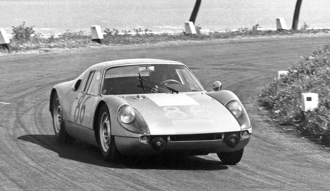 Porsche 904