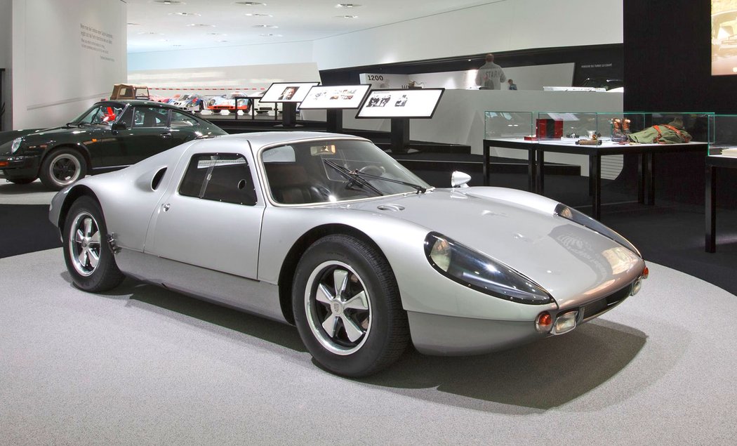 Porsche 904