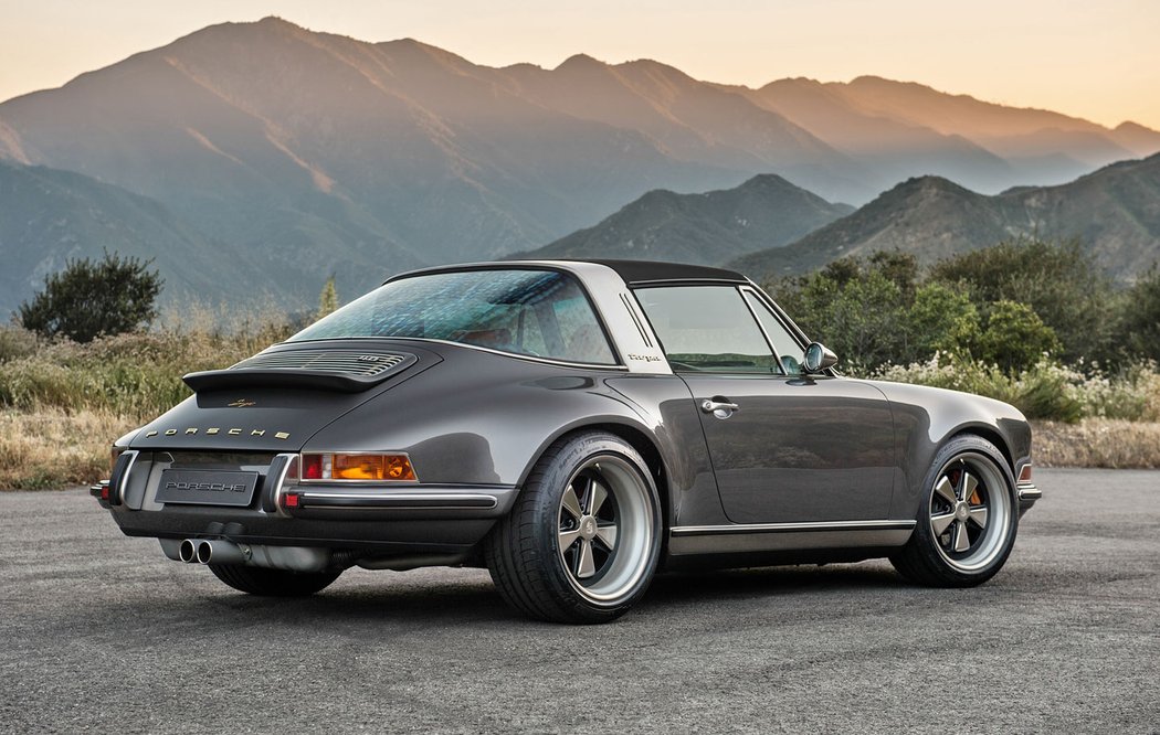 Porsche 911 Targa by Singer