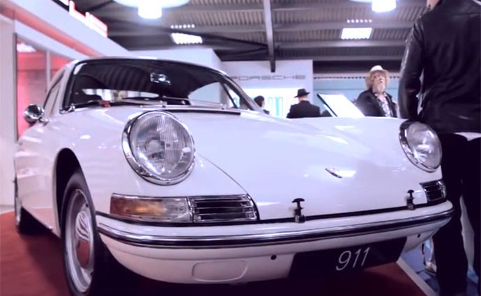 Mark Porsche se ohlíží do minulosti modelu 911 (video)