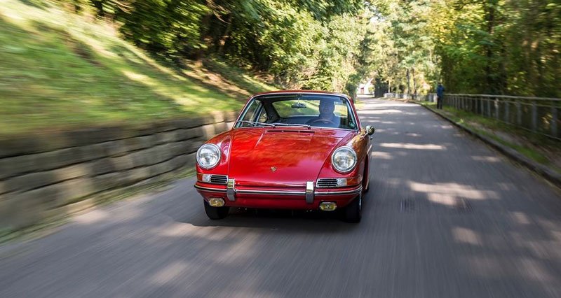 Porsche Museum představuje svůj nejstarší exemplář modelu 911