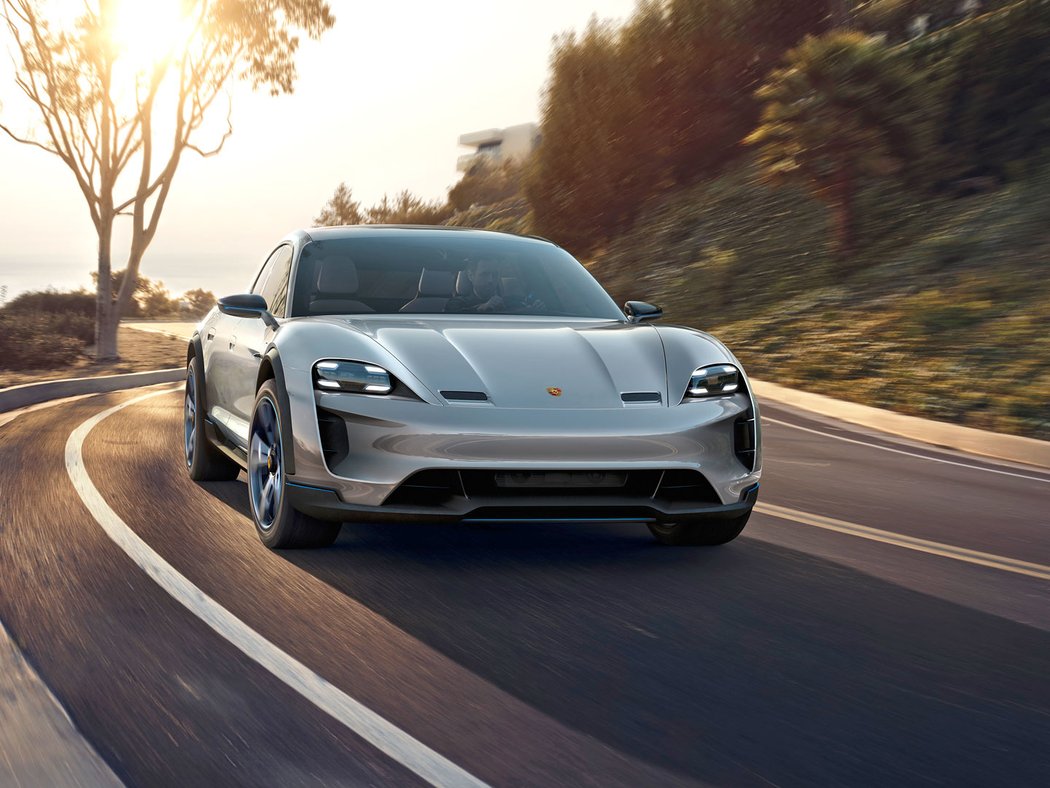 Porsche Mission E Cross Turismo