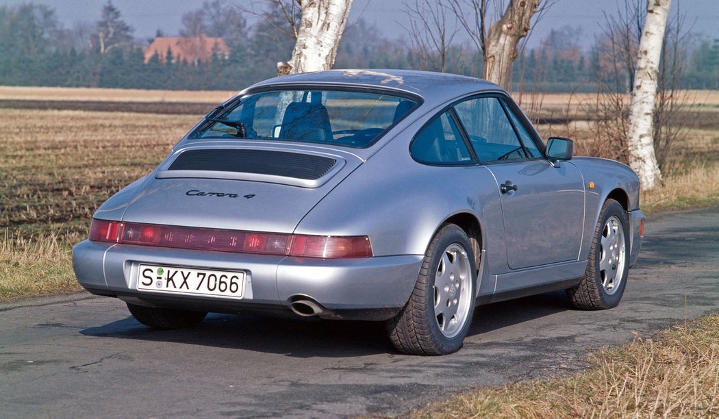 Porsche 911 Carrera 4 Coupe (1988)