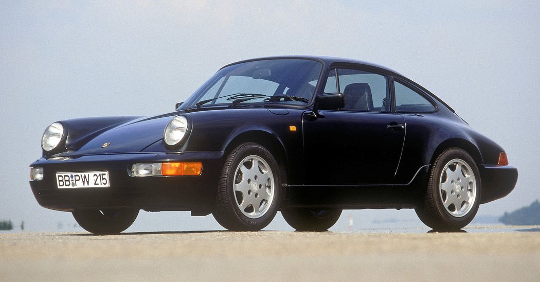 Porsche 911 Carrera 4 (1990)