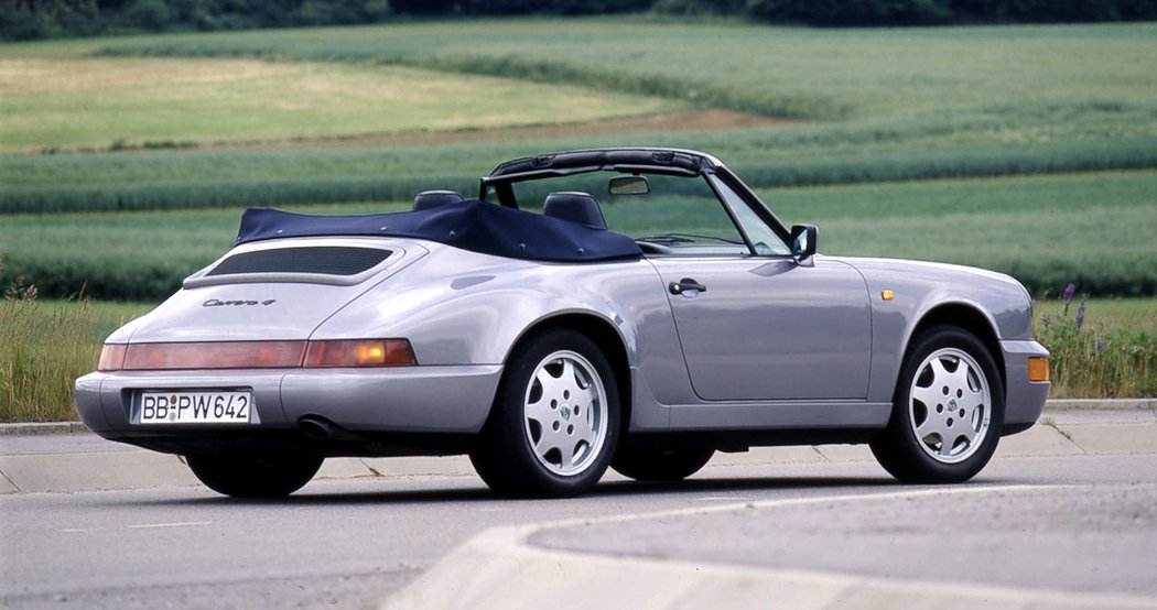 Porsche 911 Carrera 4 Cabriolet (1990)