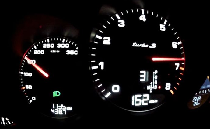 Porsche 911 Turbo S: 0-333 km/h za 38 sekund (video)