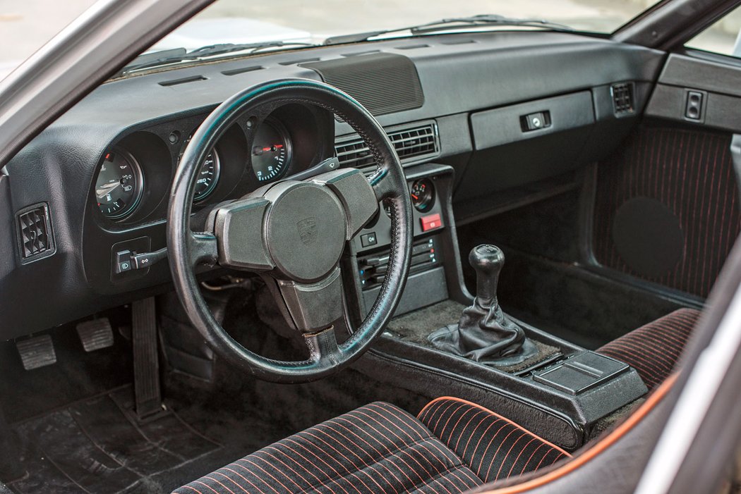 Porsche 924 Carrera GT