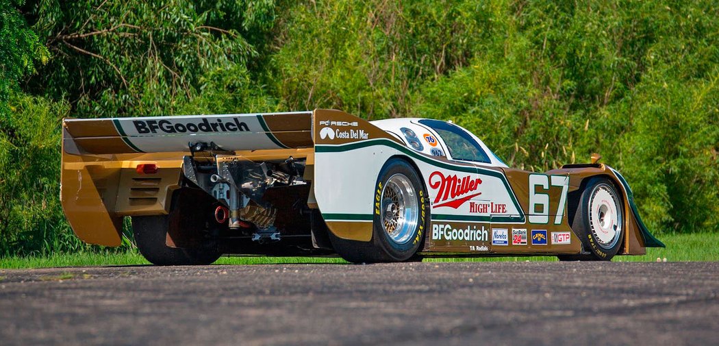 Porsche 962