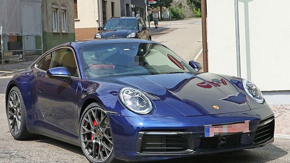 Nová generace Porsche 911 poprvé bez maskování!