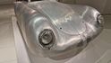 Porsche typ 64 z roku 1939 dosahovalo nejvyšší rychlosti 140 kilometrů za hodinu. Porsche typ 64 z roku 1939 dosahovalo nejvyšší rychlosti 140 kilometrů za hodinu.