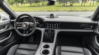 Porsche Taycan 4S Cross Turismo Porsche Taycan 4S Cross Turismo