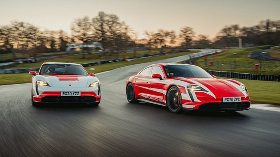 Porsche Taycan se chlubí 13 novými vytrvalostními rekordy, pomáhalo si však powerbankou