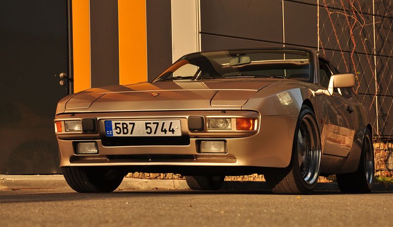 Porsche 924