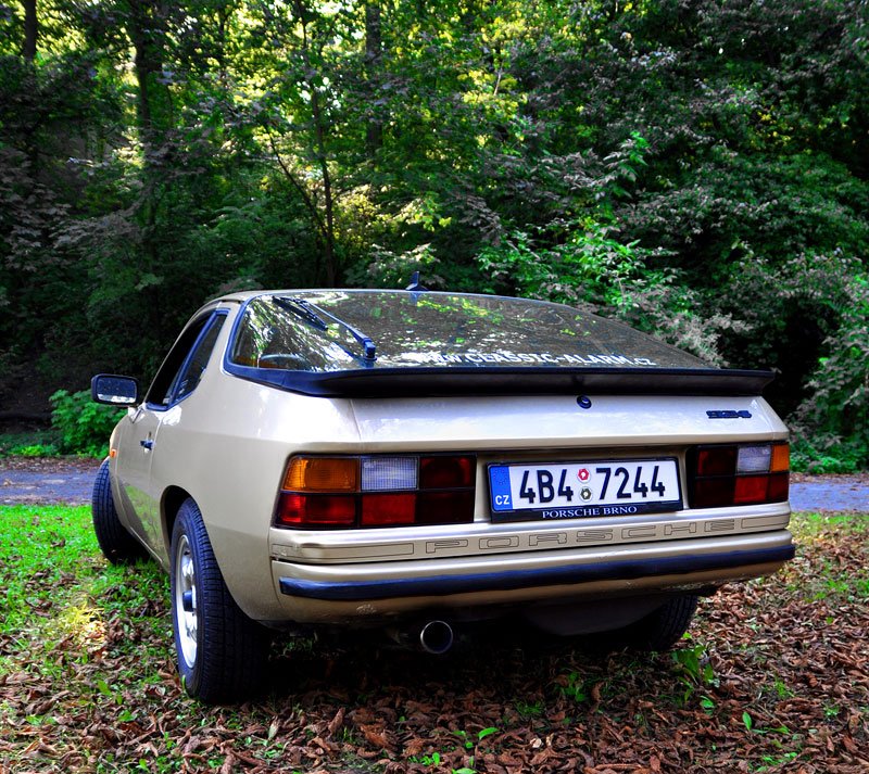 Porsche 924