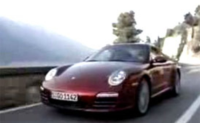 Video: Porsche 911 Targa – se sluncem i střechou nad hlavou zároveň