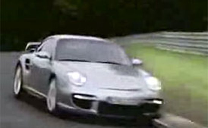 Video: Porsche 911 GT2 a Walter Röhrl v akci