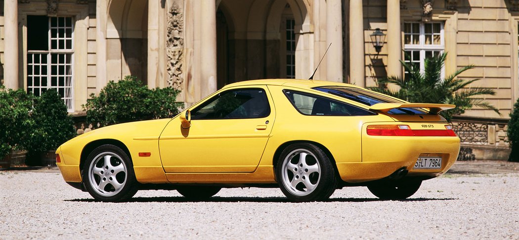 Porsche 928 GTS