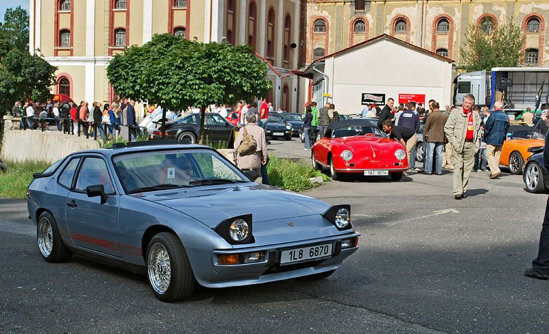 Porsche 924