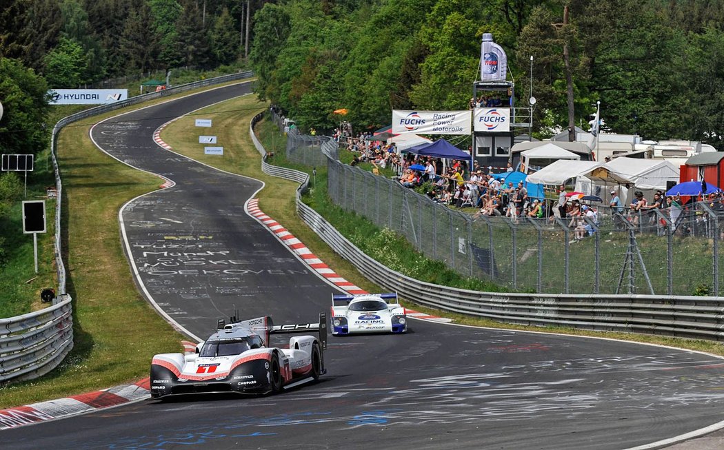 Porsche 956