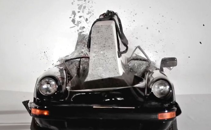 Video: Kvůli reklamě na oblečení padlo Porsche 911 SC z roku 1979