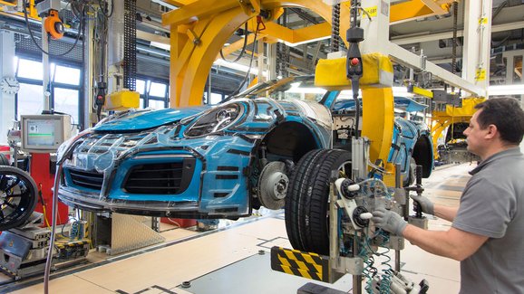Porsche vyloučilo stavbu továrny v Číně, lidé totiž chtějí auta z Německa