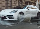 Porsche představuje hybridní kombi v prvním videu. Na ulici jej nepřehlédnete