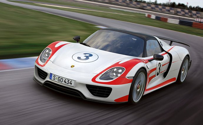 Porsche 918 Spyder ještě na Severní smyčce neřeklo poslední slovo