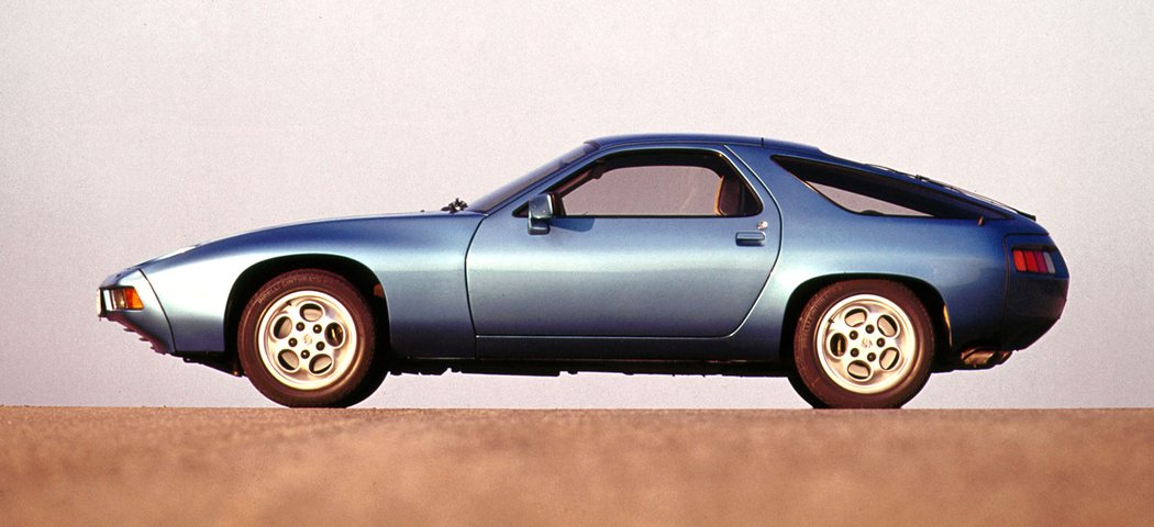 Porsche 928