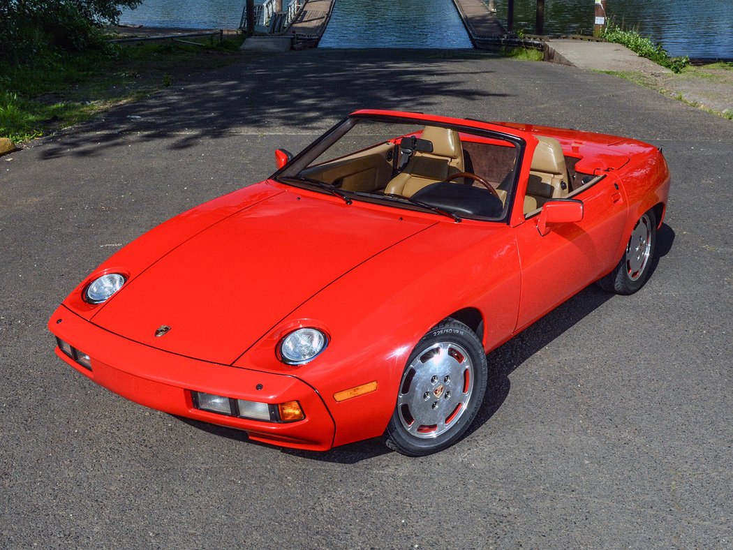 Porsche 928