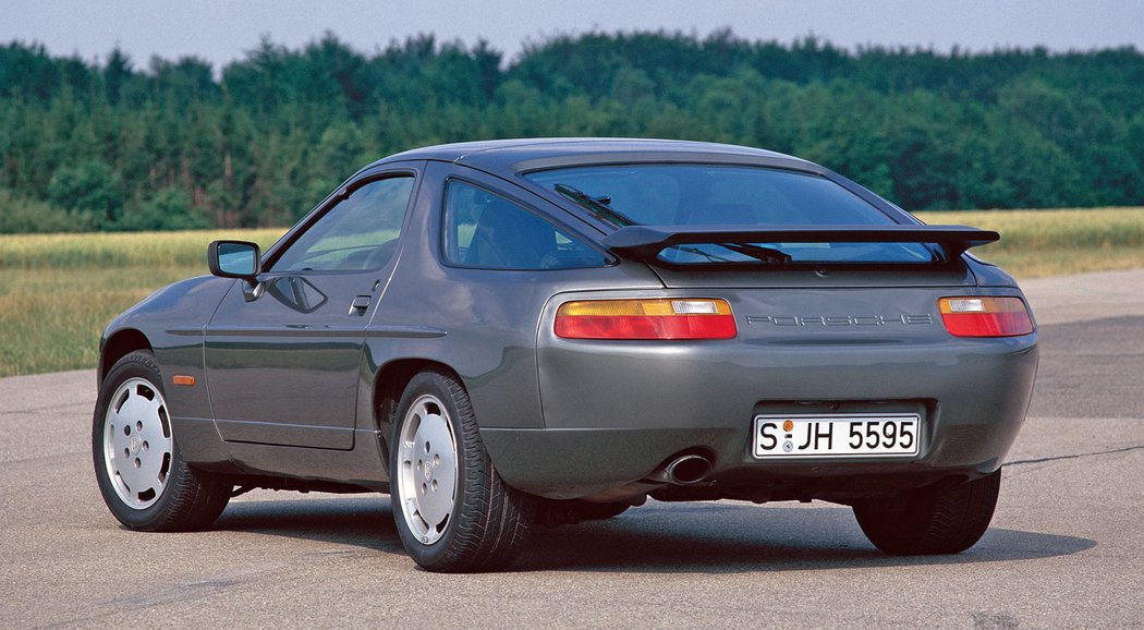 Porsche 928