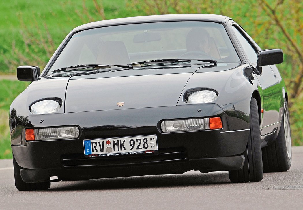 Porsche 928