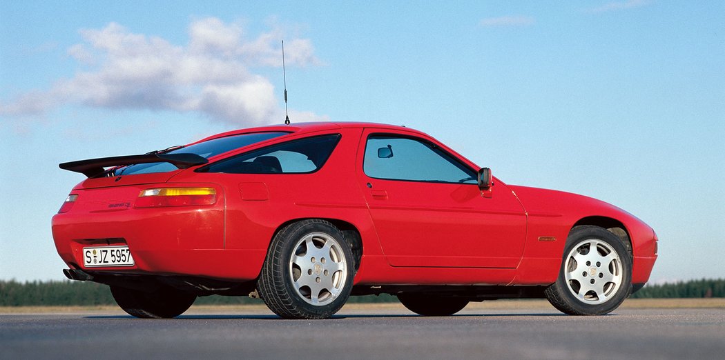 Porsche 928