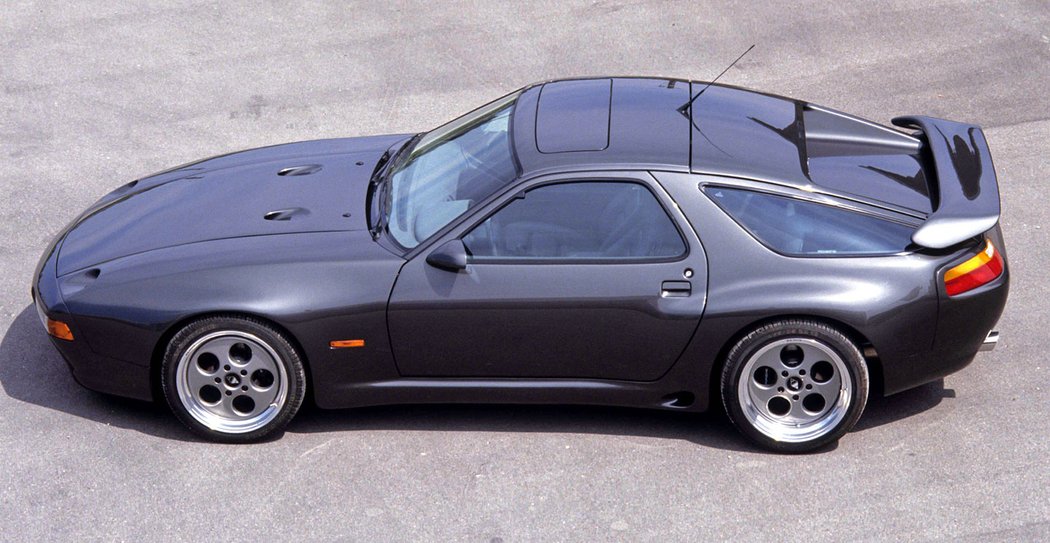 Porsche 928