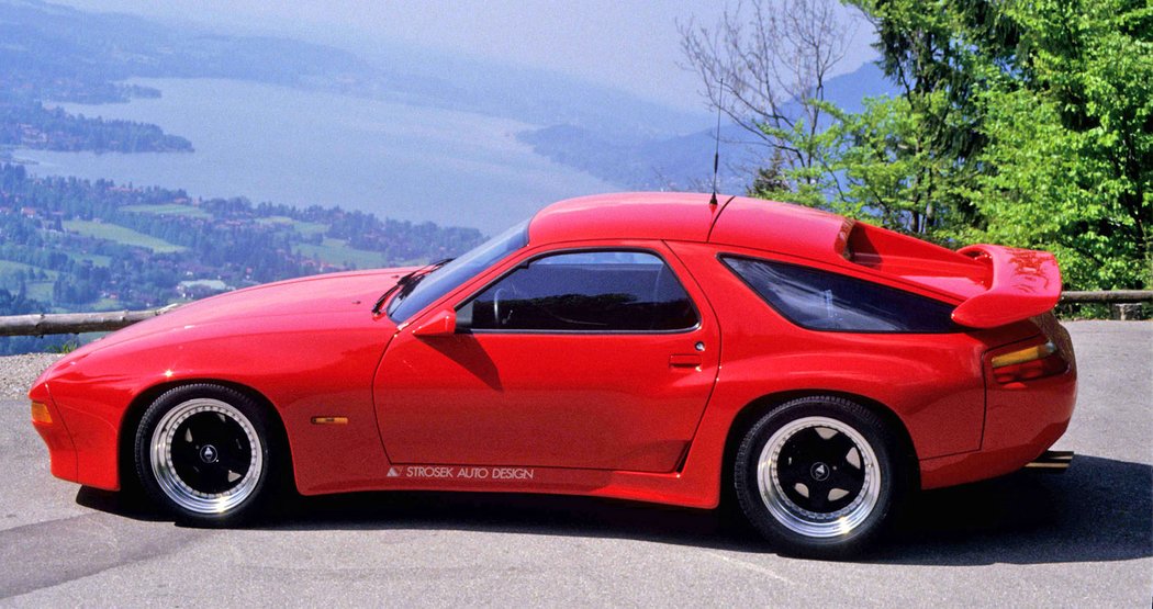 Porsche 928