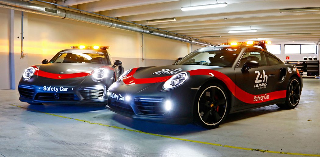 Porsche 911 Turbo Safety Car
