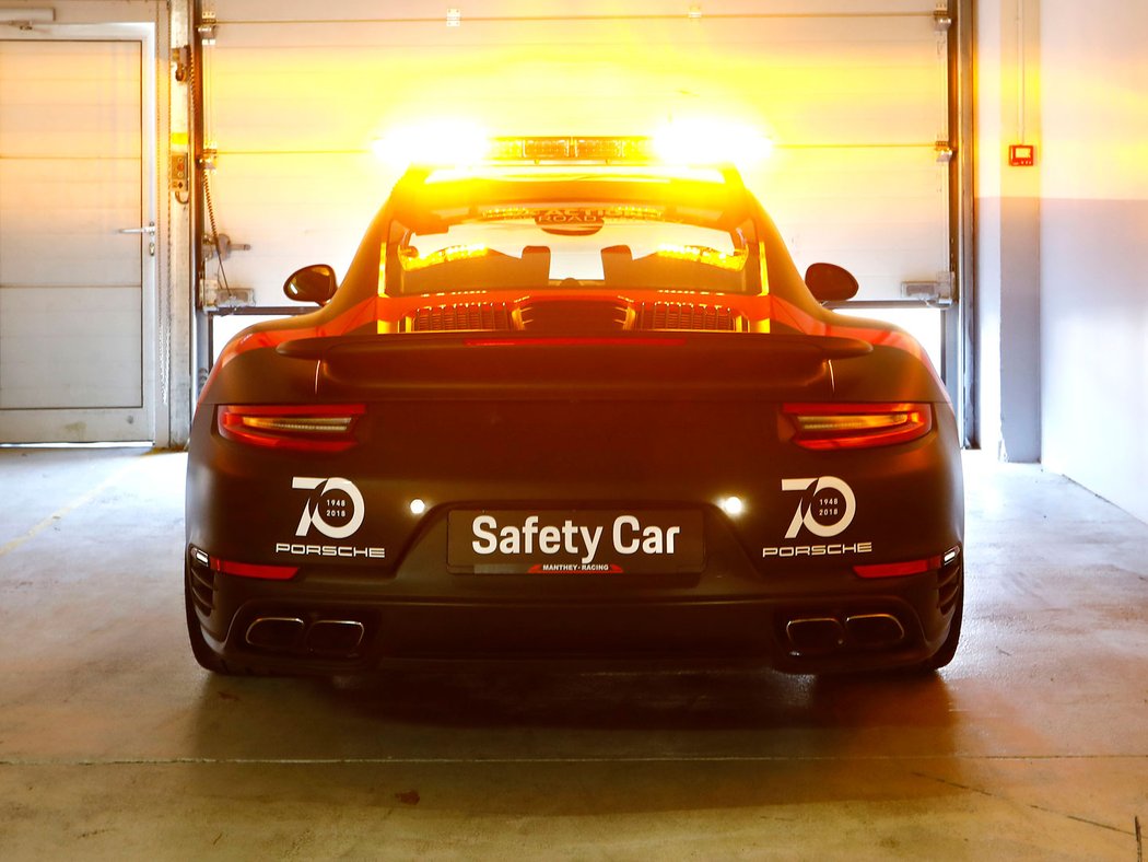 Porsche 911 Turbo Safety Car