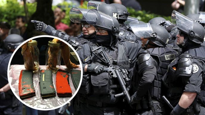 Policie v americkém Portlandu a zabavení zbraně